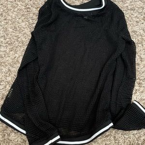 Mesh black top